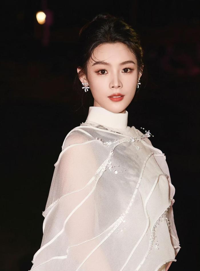 陈丽君维权获进展，黑粉手写道歉信公开