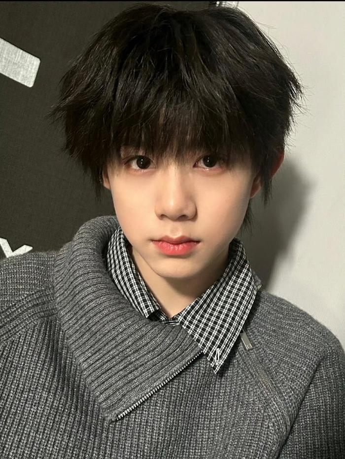 陈奕恒发道歉信回应私联争议，称分不清粉丝私生
