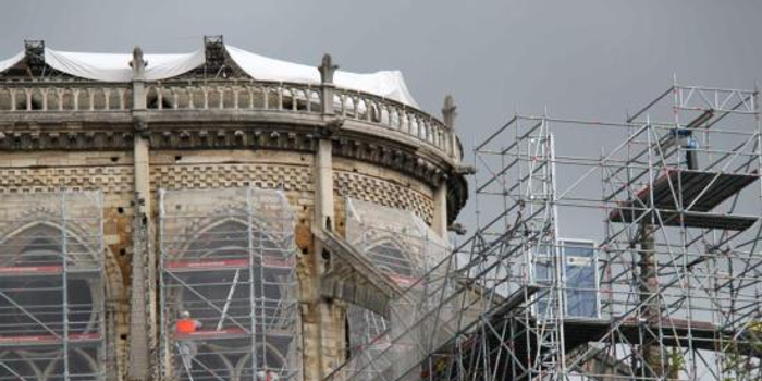 巴黎圣母院大火敲响警钟 比利时教堂存消防隐患