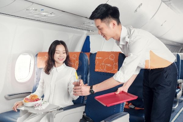 九元航空试水“高端经济舱” 销售火爆498155_