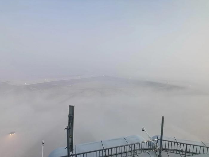大兴机场遭遇低能见度天气。华北空管局供图