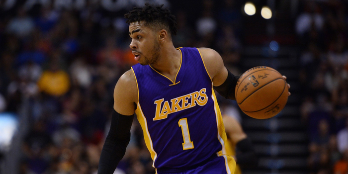 湖人队拉塞尔 w700h350z1l10t1030a.jpg