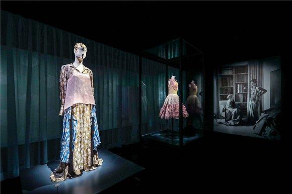 “对话:浪凡130年”时尚和服饰展览。图片来源:复星时尚