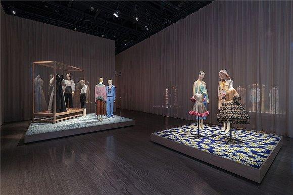 “对话:浪凡130年”时尚和服饰展览。图片来源:复星时尚