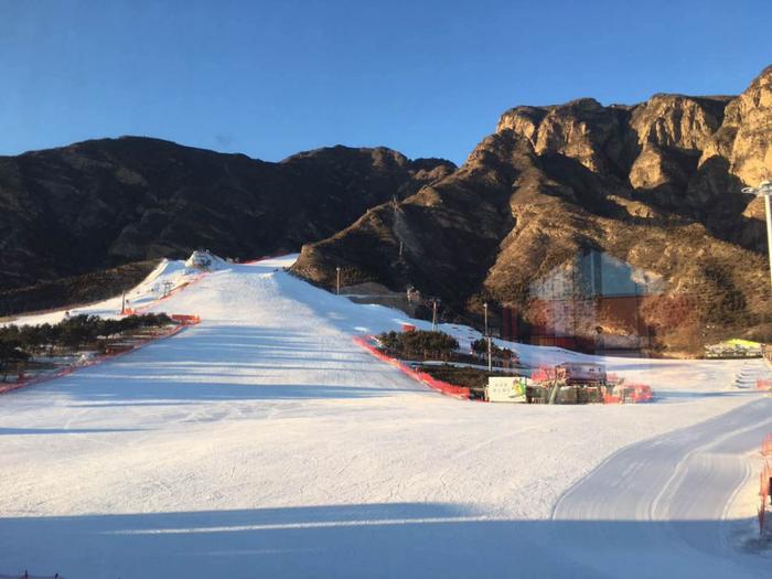 温泉、滑雪两不误！这个冬天，京郊出游就该这么玩！