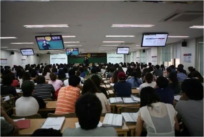 全球观察丨高学历，低就业：中国存在过度教育的现象吗？