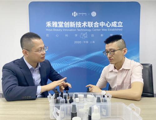 禾雅堂吴总和匚斤心蓝总探讨产品研发(图)