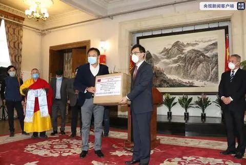 ▲2月4日,蒙古国文化和旅游界向中方捐赠医疗物资。