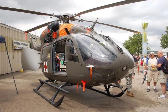 图:美军新一代轻型通用直升机UH-145