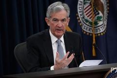 鲍威尔：经济前景十分不确定 美联储货币政策还没有“弹尽粮绝”