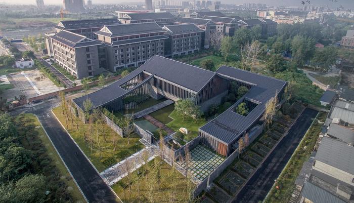 四川大学喜马拉雅文化及宗教研究中心 / 中国建筑西南设计研究院，郑勇工作室