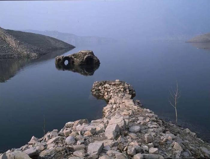 抚仙湖金字塔，河北水下长城…平静的水面下，藏着我们不知道的中国