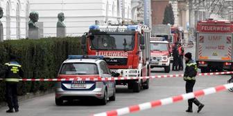 奥地利维也纳一大学主楼收到炸弹威胁后紧急疏散