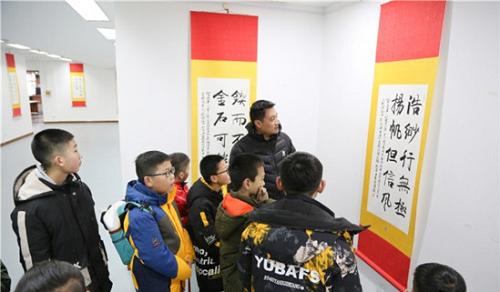 济南市：“学习强国”“学习达人”薛在银学习《习近平用典》书法作品展举行