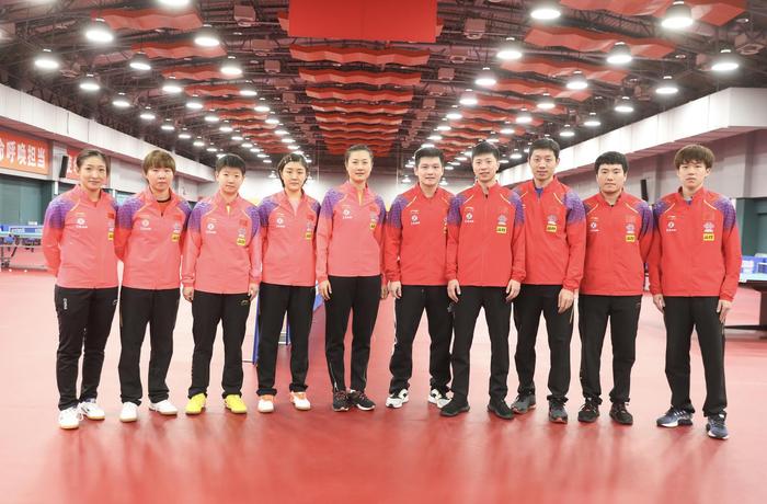 全体参赛队员合影。中国乒协供图