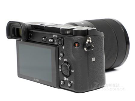图为:索尼A6400L