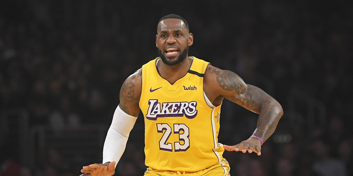 詹姆斯总得分最新更新 w700h350z1l10t10448.jpg