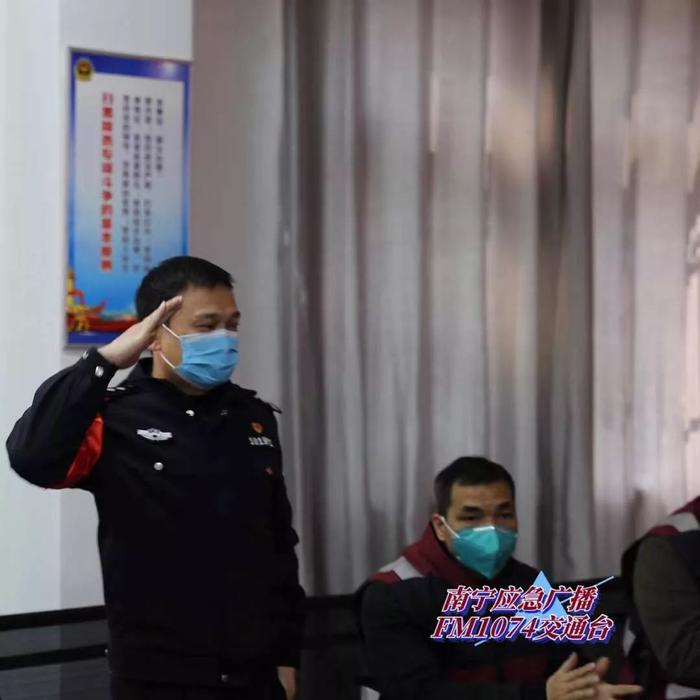 南宁 | 西乡塘警方成立应急处突队伍：疫情在前，人民警察在前！