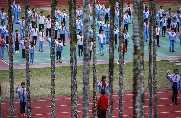 乡村教师王丽萍：用“吟诵”打开乡村小学生的一片天