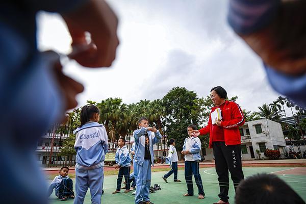 乡村教师王丽萍：用“吟诵”打开乡村小学生的一片天