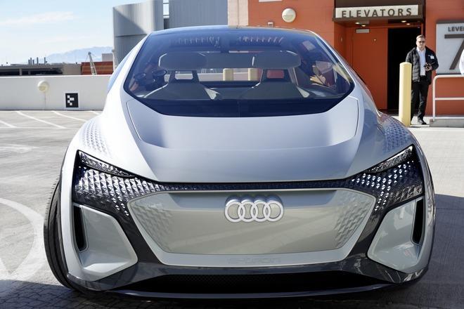 未来汽车是这样的！2020 CES展首试奥迪AI:ME