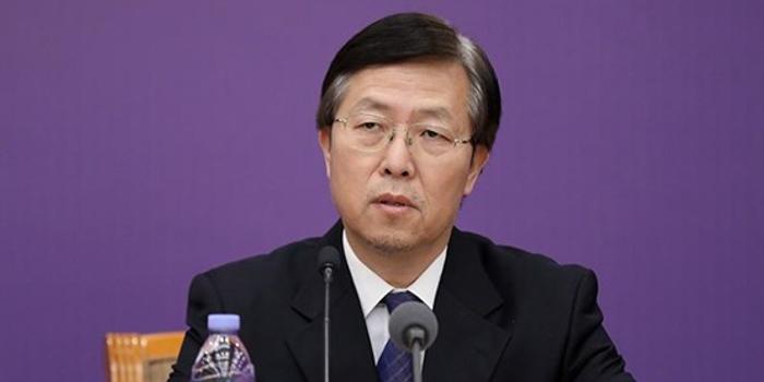 发改委:目前已能保障一线医护人员医用口罩防护需要