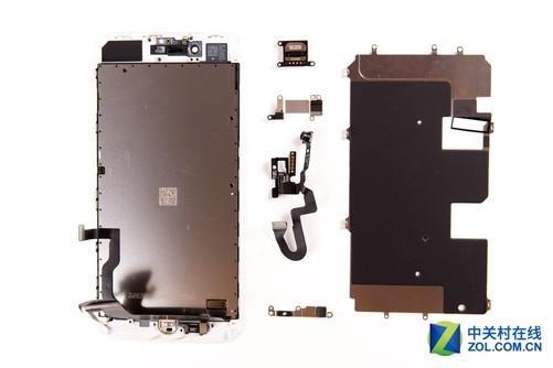iPhone 8以前苹果均采用LCD材质屏幕