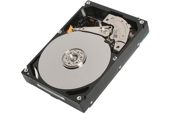 (题图 via AnandTech)