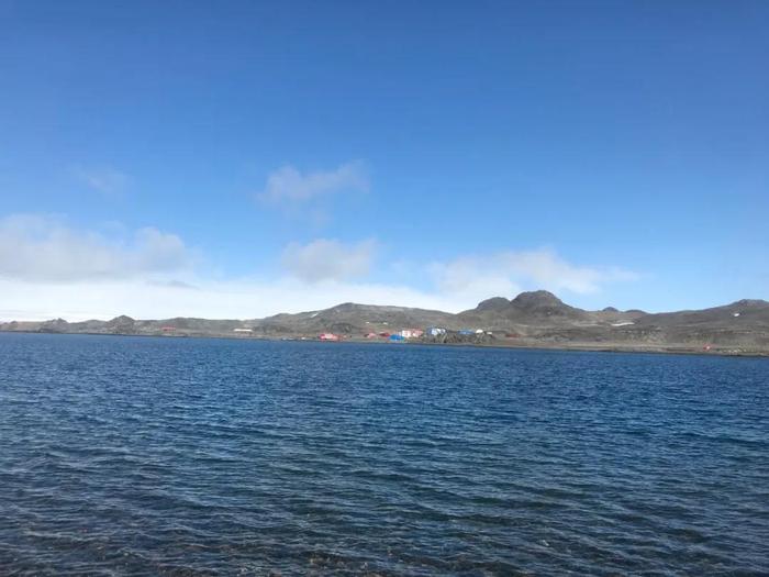 长城站远景 图/罗斌祥