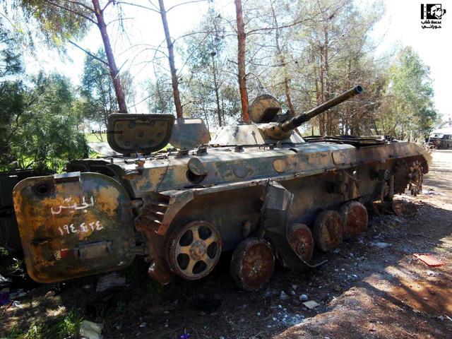 图片:被击毁的BMP-1步兵战车,这是叙利亚政府军损失量最大的一型战车。