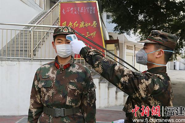 武警福建总队三明支队官兵春节期间“战疫情”见闻