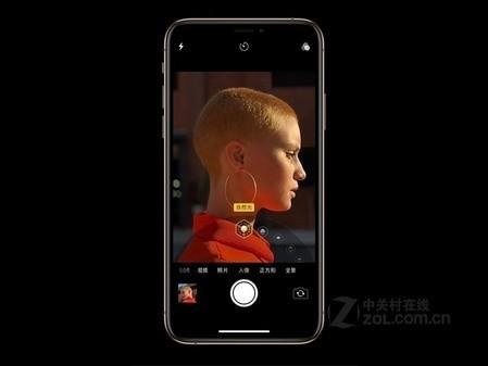 图为:苹果 iPhone XS