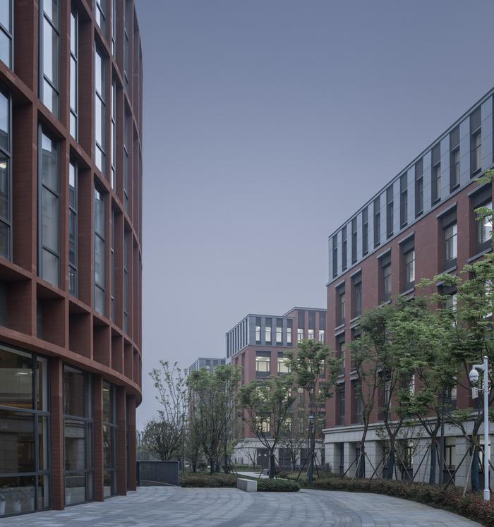 南京外国语学校方山校区 / GLA建筑设计