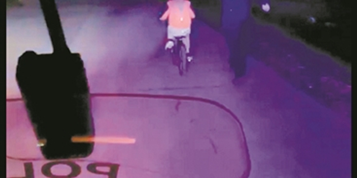 旅行者小多回家视频 w700h350z1l10t10e6b.jpg