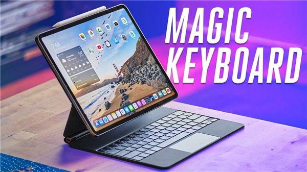 然而这样一款功能全面的配件售价高达 2699 元(12.9 英寸 iPad Pro 版本),因此就有配件厂商萌生了给它设计一款保护壳的想法,来自 Pad & Quill 的 Copertina Magic Cases 就是一款适用于 iPad Pro