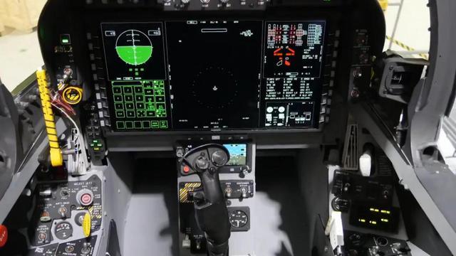 图为F/A-18 Block III的座舱内部图