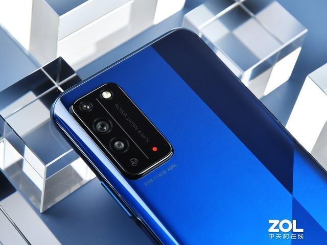 荣耀X10后置三摄