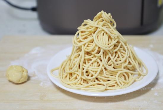 严格按照要求 所剩面量与面条的对比