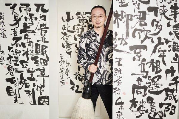 知名艺术家 — 朱敬一先生