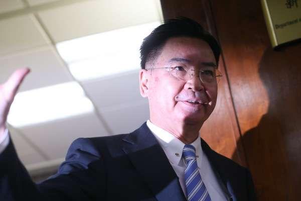 台湾外事部门负责人吴钊燮(图源:台媒)
