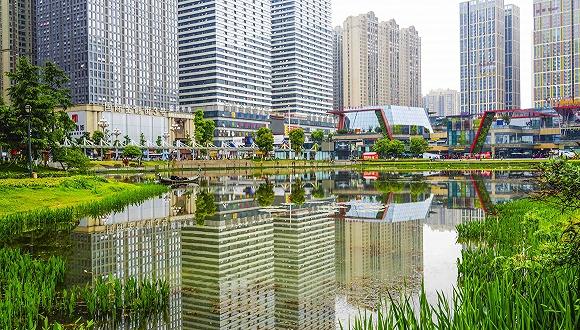 贵阳花果园中心公园 图片来源:视觉中国