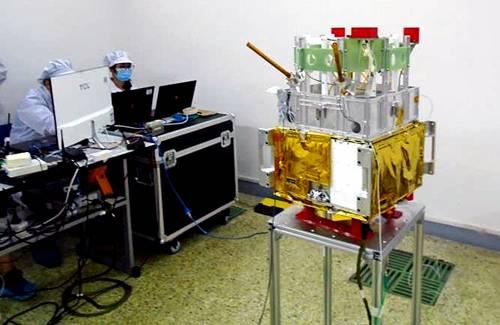 天启10号(即“陵水号”)低轨物联网卫星正在进行调试