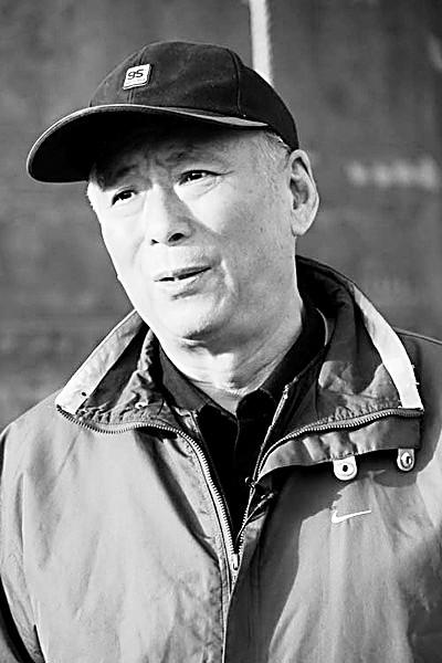 杨镰 资料图片
