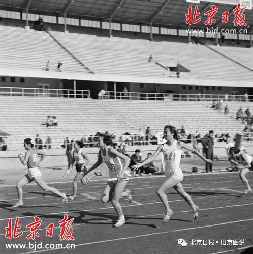 第一届全运会,四川队获得女子800米接力决赛第一名。