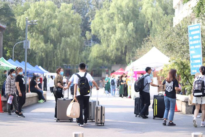 北大本科新生开学。 北京大学 供图