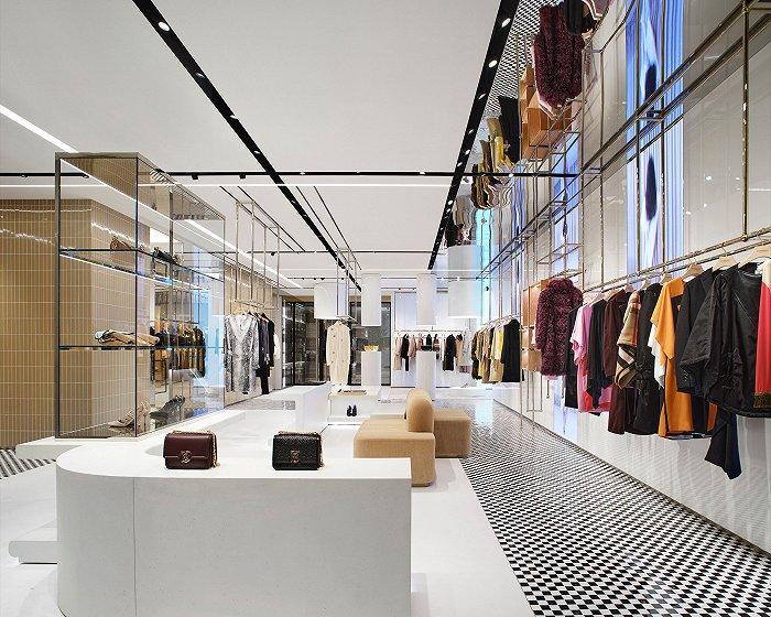 Burberry上海恒隆广场全新设计概念旗舰店 图片来源:Burberry
