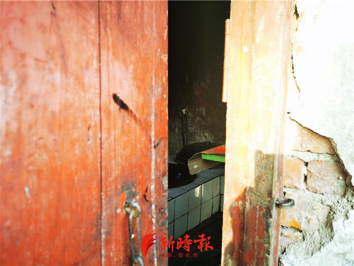 老张家的厨房