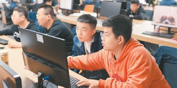 ai数据标注师是随着人工智能发展而出现的一个新兴就业岗位，所谓“数据