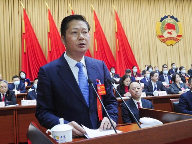 杜海波当选涪陵区政协主席