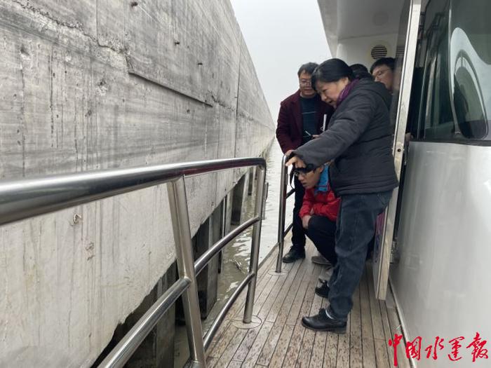 杭平申线（浙江段）航道改造工程桐乡段姚家桥等六座桥梁工程顺利交工验收